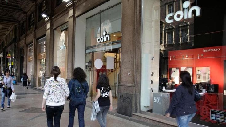 Coin lascia via Rizzoli a luglio, adesso cerca una sede meno costosa