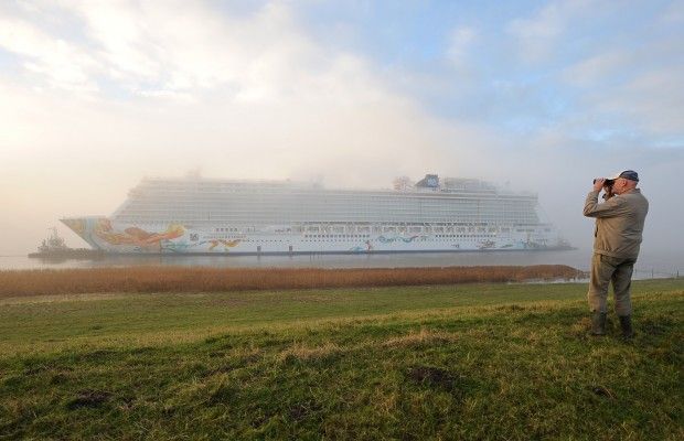 Norwegian Getaway, il varo nella nebbia