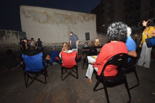 Bari, il cinema all'aperto fra i ruderi dell'ex arena