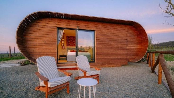Enoturismo, se la camera in vigna diventa leva di vendita per la cantina