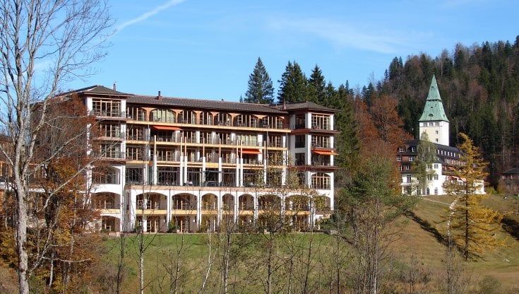 Cene vegetariane con vista sulle Alpi bavaresi: nel resort del G7 dove sono riuniti premier e presidenti