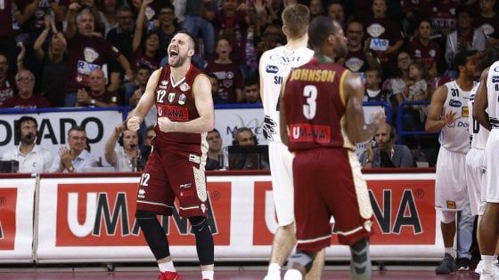 Basket: Sutton tradisce Trento, Venezia non concede la rivincita