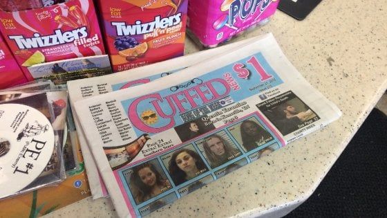 La rivista dell'umiliazione sugli arrestati d'America