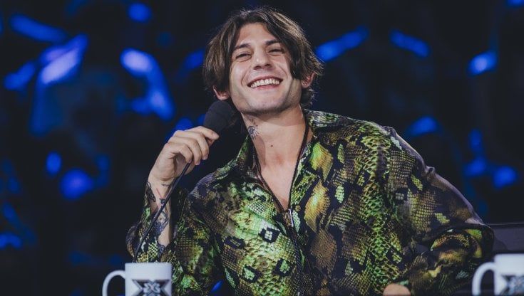 Rkomi a X Factor, un giudice di successo. "Sono partito dalla strada, mi hanno spinto la fame e la curiosità"