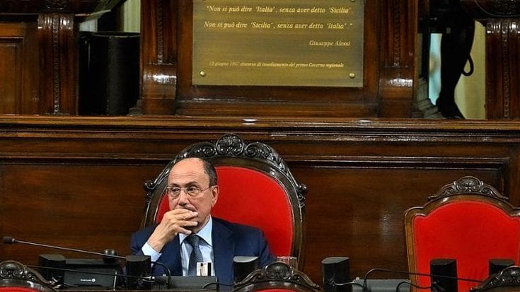 Dragotto punge ancora Schifani: lo scontro si sposta sul Massimo