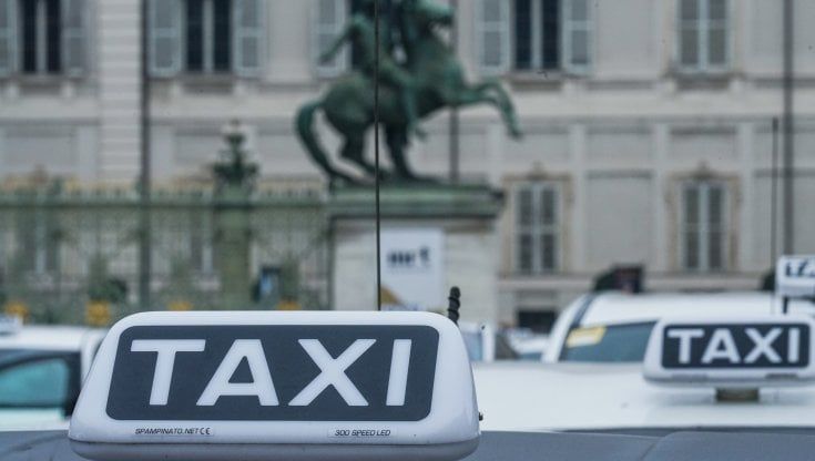 Torino, spostarsi in centro non costerà più di 10 euro: la sperimentazione d'accordo con il Comune
