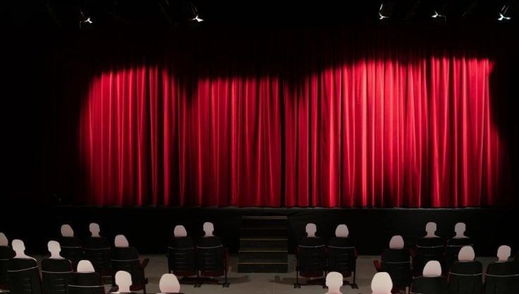 Teatri chiusi, dal Menotti le voci del pubblico: "Senza spettacoli la nostra vita è spezzata" 