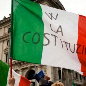 Dall'alzabandiera alla Costituzione letta ai bambini, il 2 giugno sotto la Mole