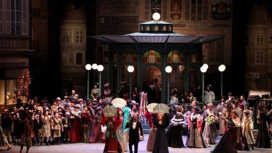 A "teatro con Repubblica", sconti al San Carlo, all'Augusteo, alla Galleria Toledo, al Nts e all'Elicantropo