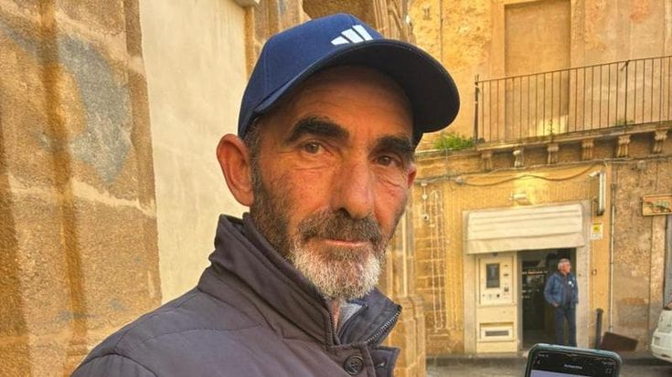 La vita in auto dopo il disastro di Niscemi, il dramma di Giuseppe