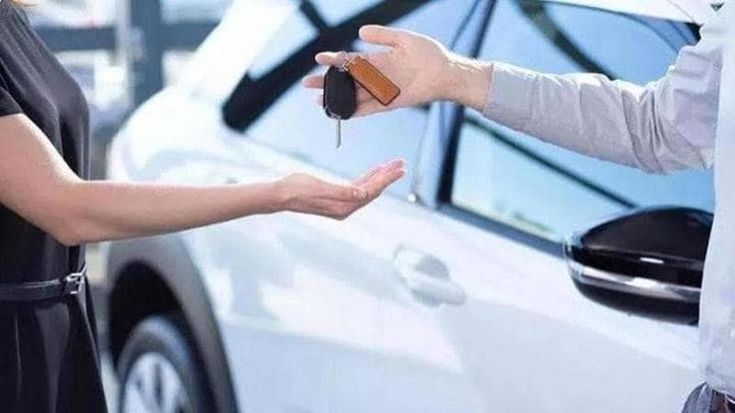 Arriva il leasing sociale: auto nuova a 100 euro al mese. Ecco come funziona e quali sono i tempi