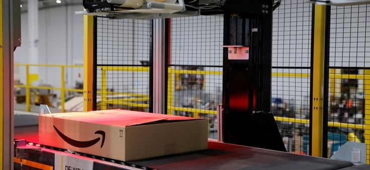 Più robot, più infortuni sul lavoro: l'equazione segreta di Amazon