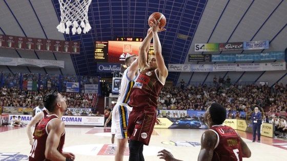 Basket, playoff serie A: Venezia trascina Cremona a gara-5