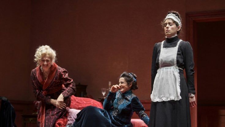 "Boston marriage" al teatro Biondo, duello al vetriolo tra due donne