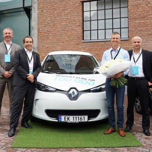 Auto elettrica, 100 mila volte Renault