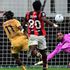 Mbabgula si prende San Siro con una tripletta: il Milan crolla 4-2 con il Bologna