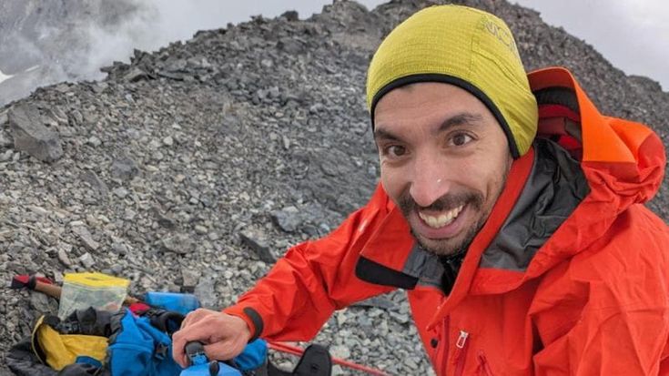 Alpinisti dispersi in Nepal, i soccorritori: “La neve è troppo compatta, sospendiamo le ricerche”