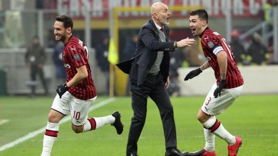 Milan-Torino 4-2: Calhanoglu regala ai rossoneri la semifinale contro la Juventus