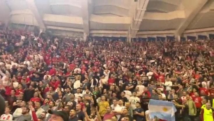 Basket, Belgrado come Buenos Aires: i tifosi serbi inneggiano all'Argentina in funzione anti-croata