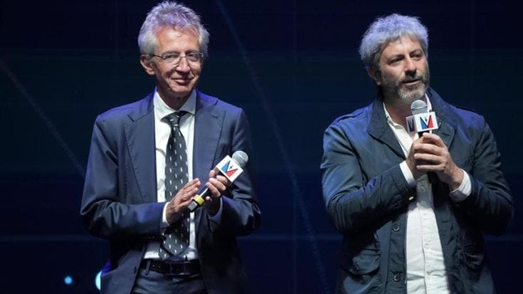 Fico e Manfredi al governo: “Non si può andare avanti così”. E al Comune torna lo smart working