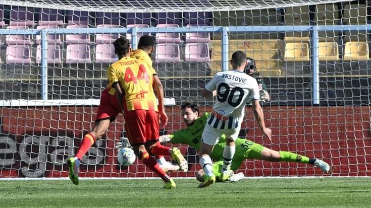 L’Atalanta non molla il treno Champions, a Lecce un comodo 3-0
