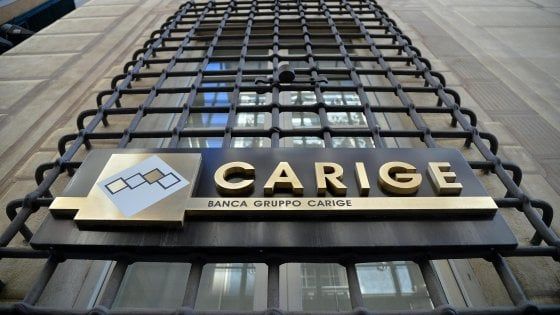 Carige, il governo "1,3 miliardi pubblici per salvare la banca"