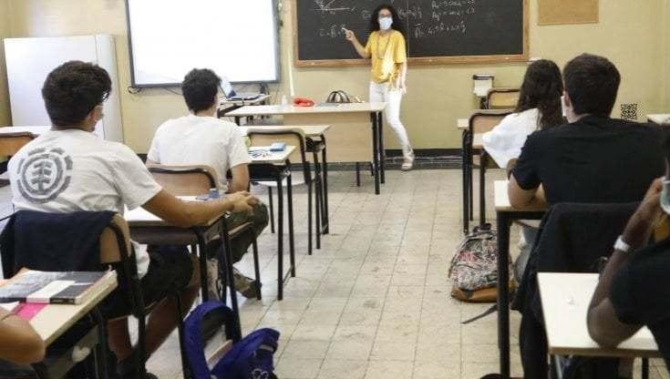 Ultima campanella dell'anno per gli studenti pugliesi: saranno in 38mila ad affrontare gli esami di stato 
