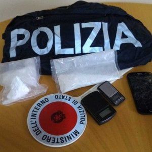 Palermo, armi e droga in una casa dello Zen: arrestato un trentaquattrenne