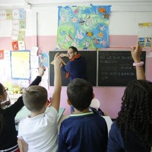 Polemica sui maestri trasferiti al Sud. “Più della metà ha usato la legge 104”