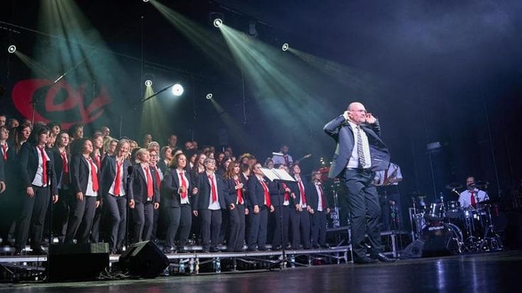 “I will survive” in Duomo e il post di Gloria Gaynor: “Momento meraviglioso”