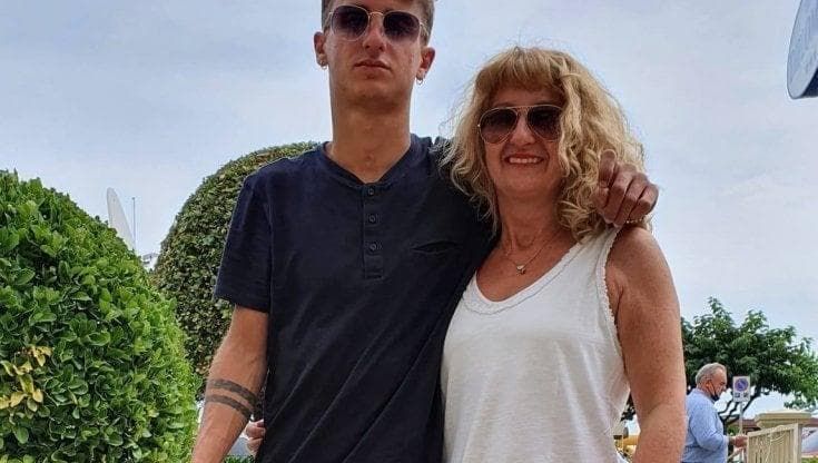 L’angoscia della madre Roberta Carassai: “Da tre anni il mio Alessandro Venturelli è scomparso ma ogni giorno sono qui che lo aspetto”