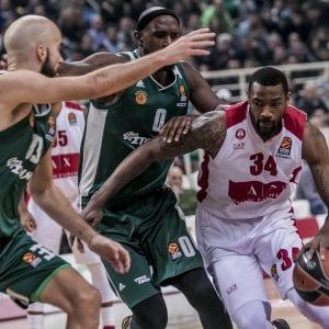 Basket, Eurolega: Milano manca l'impresa, con il Panathinaikos arriva il quarto ko consecutivo