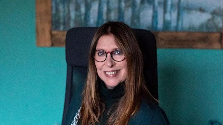 La psicologa, consulente di “Amore criminale”, che combatte le dipendenze affettive: “Ne ho sofferto anche io”