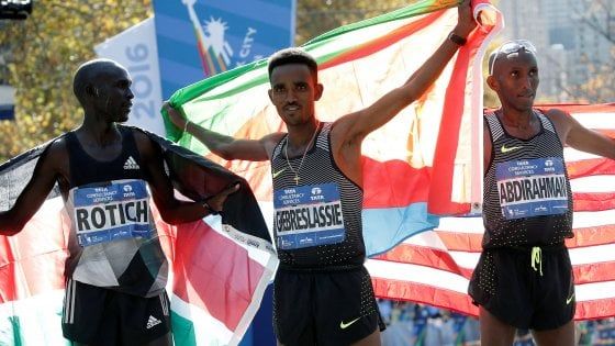 Maratona New York a Ghebreslassie: è il più giovane vincitore di sempre