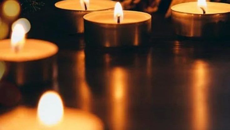 Einaudi a lume di candela 