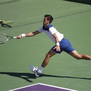 Tennis, la caduta agli inferi di Djokovic: fuori anche a Miami