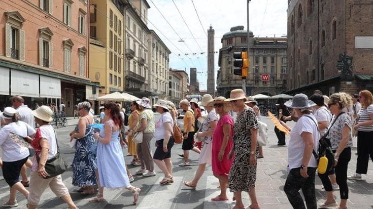 Previsioni meteo, nuova ondata di caldo al Sud con picchi anche di 42-44°C. Temporali veloci al Nord
