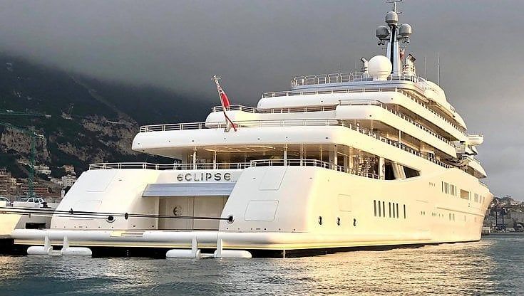 Super-ricchi & poco verdi: I venti Paperoni mondiali inquinano come 32mila persone  