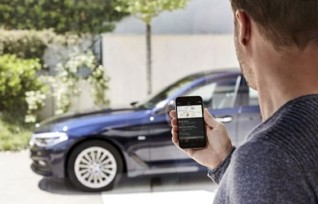 Bmw ConnectedDrive, la festa dei 20 anni