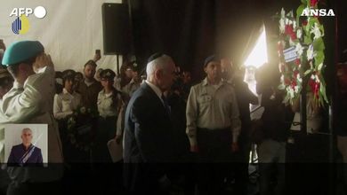 Israele, Netanyahu alla cerimonia per il 7 ottobre: "I responsabili hanno i giorni contati"