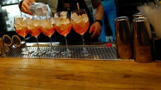 Covid-19, Sesto Fiorentino, "Festa al gazebo": 17 multati
