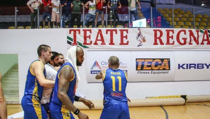 Basket, Serie A2: Scafati denuncia, insulti razzisti a Chieti
