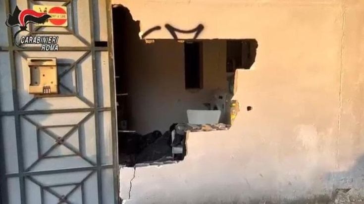 Ostia, blitz antidroga all’Idroscalo: arrestate 12 persone e sequestrato un chilo di cocaina