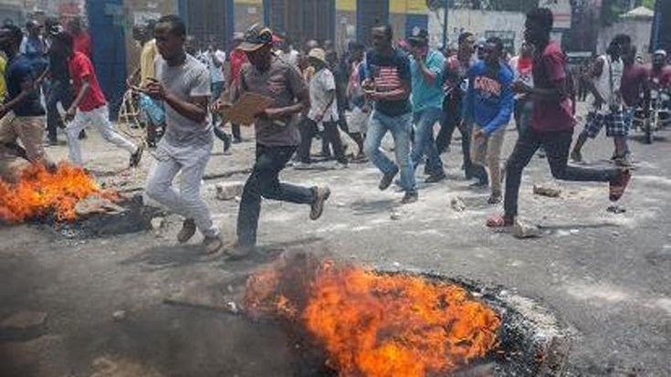 Haiti, nella morsa della guerra tra bande e delle esecuzioni sommarie eseguite dalla polizia