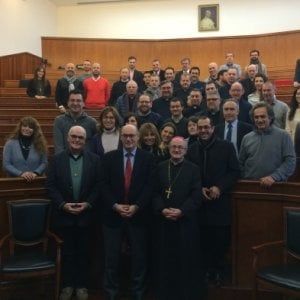 Preti e operatori pastorali a lezione per evitare scandali economici: "Ma non chiamateci manager"