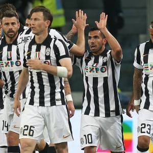 Juventus-Fiorentina 3-2, Tevez in formato Real: festa scudetto solo rimandata