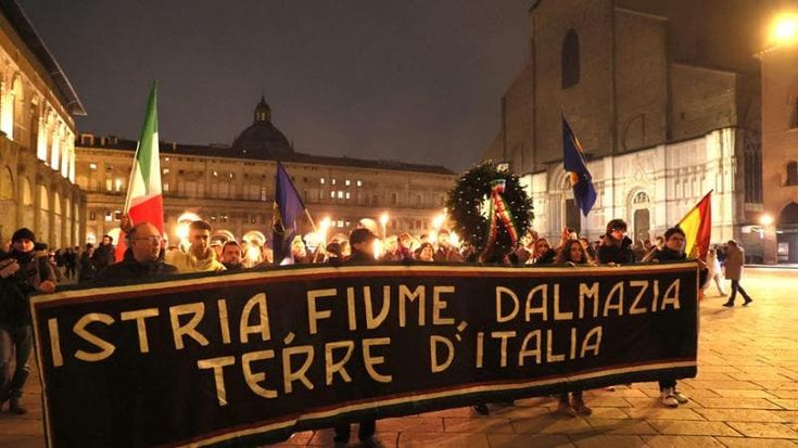 Blitz di Gioventù nazionale nel palazzo comunale chiuso. Lepore: “Inaccettabile”