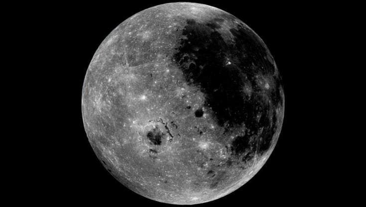 Spazio: svelato dalla Cina il "mistero del terreno" sul lato oscuro della Luna