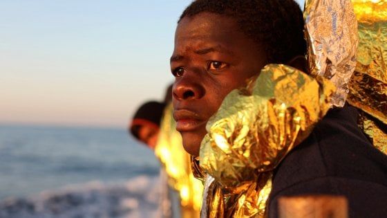 Addio empatia, per i profughi torna la paura per la sicurezza 