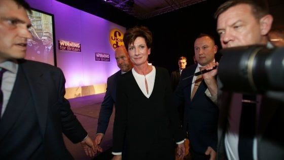 Gb: Diane James lascia la carica di leader dell'Ukip